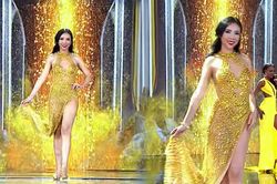 Đại diện Hong Kong xách váy từ đầu đến cuối sân khấu bán kết Miss Grand: Chị thích là chị xách!