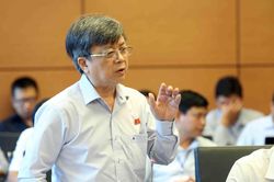 ĐBQH: Công chức, viên chức không sống được bằng lương sẽ gây nhiều hệ lụy