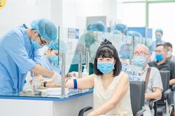 Phân biệt giữa sốt xuất huyết và sốt virus
