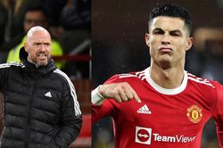 Tin MU 23/10: Varane nguy cơ mất World Cup. Ronaldo đã nói gì với HLV Ten Hag?