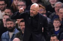 Erik ten Hag: Hàng công MU không vụng thì đã thắng Chelsea