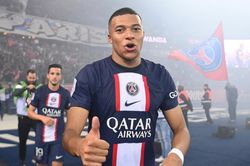 Mbappe được PSG trao hợp đồng 'siêu khủng' chưa từng có trong lịch sử