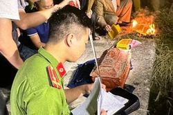 Thái Bình: Đào trộm hài cốt của láng giềng, tống tiền con cháu 300 triệu đồng