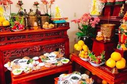 Văn khấn ngày mùng 1 tháng 10 âm lịch 2022 theo truyền thống Việt Nam