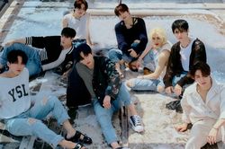 Tình yêu mạnh mẽ của Stray Kids trong 'Maxident'