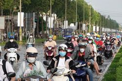 Triều cường vượt báo động 3, các trường ở Cần Thơ linh hoạt hình thức dạy và học