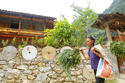 Khuổi Ky: Sức hấp dẫn từ ''làng đá'' trăm tuổi