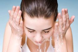 Bảo vệ làn da khi thời tiết hanh khô