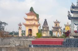 Đào trộm mộ, tống tiền người nhà 300 triệu đồng ở Thái Bình