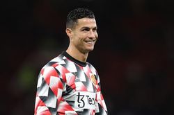 Phản ứng của Arsenal trước cơ hội chiêu mộ Ronaldo