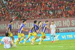Cuộc đua vô địch V-League 2022: Cửa hẹp cho Hải Phòng và Bình Định