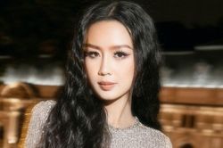 Bảo Ngọc 'thao túng tâm lý' fan thành công với nhan sắc đỉnh cao khi xuống phố