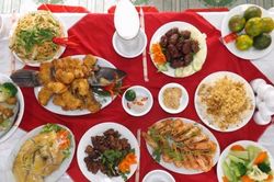 Phiền toái 'bữa cơm thân mật'