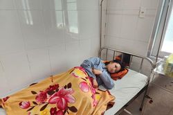 Đơn Dương: Nữ sinh lớp 7 bị đánh hội đồng phải nhập viện