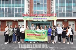 18 sinh viên Đại học Tân Trào sang Thái Lan thực tập