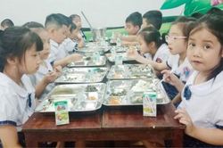 Giáo dục Từ 'mo cơm', mơ về bữa ăn bán trú