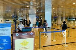 Khánh Hòa giám sát chặt bệnh đậu mùa khỉ ngay từ sân bay quốc tế