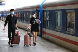 Hơn 31.000 vé tàu Tết 'hết veo' trong 2 giờ đầu mở bán