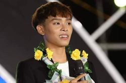 Hồ Văn Cường chia sẻ xúc động khi hát lại ca khúc Bà năm, khán giả khẳng định: 'Không thể thay thế'