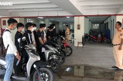 Làm rõ nhóm thanh thiếu niên điều khiển xe máy lạng lách, đánh võng để quay clip đăng lên mạng xã hội