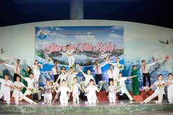 Công diễn 17 tiết mục Hội diễn nghệ thuật quần chúng Công - Nông - Binh