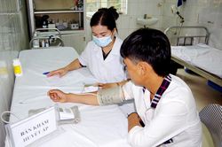 Thành phố Lào Cai: Hội đồng nghĩa vụ quân sự các xã, phường tổ chức khám tuyển nghĩa vụ quân sự năm 2023