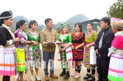 Phát huy vai trò người uy tín