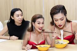 Ba Lùi Nguyên Thảo mang bún bò ra sân bay đón Thiên Ân: Cô bạn cùng phòng chu đáo nhất quá đất