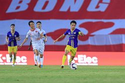 Để V-League cán đích thành công