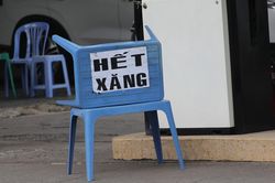 Thủ tướng yêu cầu nghiên cứu giải pháp điều hành xăng dầu