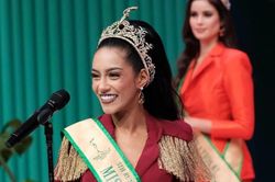 Á hậu 5 phản pháo Chủ tịch Miss Grand