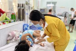 Sốt xuất huyết ở trẻ em, những dấu hiệu nặng cần nhập viện gấp