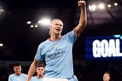 Tiền đạo Haaland báo tin vui cho Man City