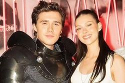 Con trai Beckham nhái Leonardo DiCaprio