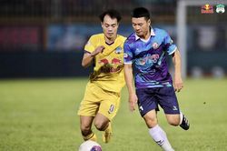 Video bàn thắng HAGL 1-1 Bình Định: Văn Thanh sửa lỗi cho Công Phượng