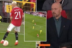Ten Hag 'lặng người' sau pha biểu diễn của Antony