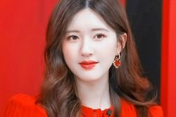 Triệu Lộ Tư có điểm douban phim hiện đại thấp bất ngờ, fan lo lắng cho Vụng Trộm Không Thể Giấu
