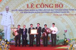 Lâm Hà đón nhận huyện nông thôn mới và Huân chương Lao động hạng Ba