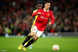 Ronaldo lập công ở chiến thắng của M.U