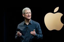 Tim Cook thừa nhận iPhone 14 Pro sản xuất không kịp nhu cầu