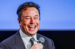 Elon Musk thành lập hội đồng kiểm duyệt Twitter