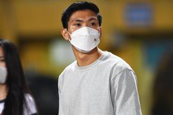 HLV Chun Jae-ho tiết lộ lý do cất Văn Hậu trên khán đài