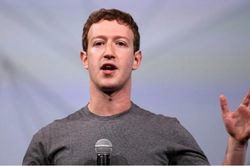 Tổng tài sản của Mark Zuckerberg 'bốc hơi' hơn 100 tỉ USD trong một năm qua