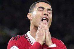 Nếu cứ 'lệch thước ngắm', MU sẽ khó lòng vào top 4