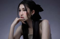 Phương Nhi tiết lộ nhờ đạt á hậu mới đủ điều kiện đu... Jisoo