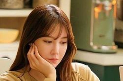 Vợ 39 tuổi lấy chồng 26 tuổi, ly hôn sau một năm: 'Em buông tha cho tôi'