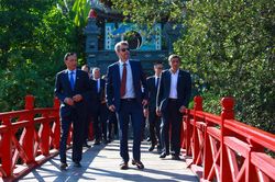 Thái tử kế vị Đan Mạch Frederik tham quan các địa điểm văn hóa tại Hà Nội