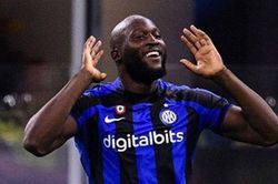 Lukaku vừa trở lại đã gặp vận đen