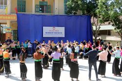 Ngày hội đại đoàn kết điểm toàn tỉnh tại Mường Lạn