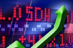 Nhóm cổ phiếu ngân hàng leo thang , VN-Index tăng gần 6 điểm